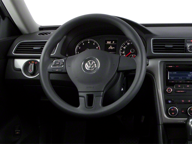 2012 Volkswagen Passat SE w/Sunroof