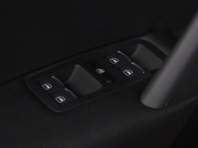2012 Volkswagen Passat SE w/Sunroof