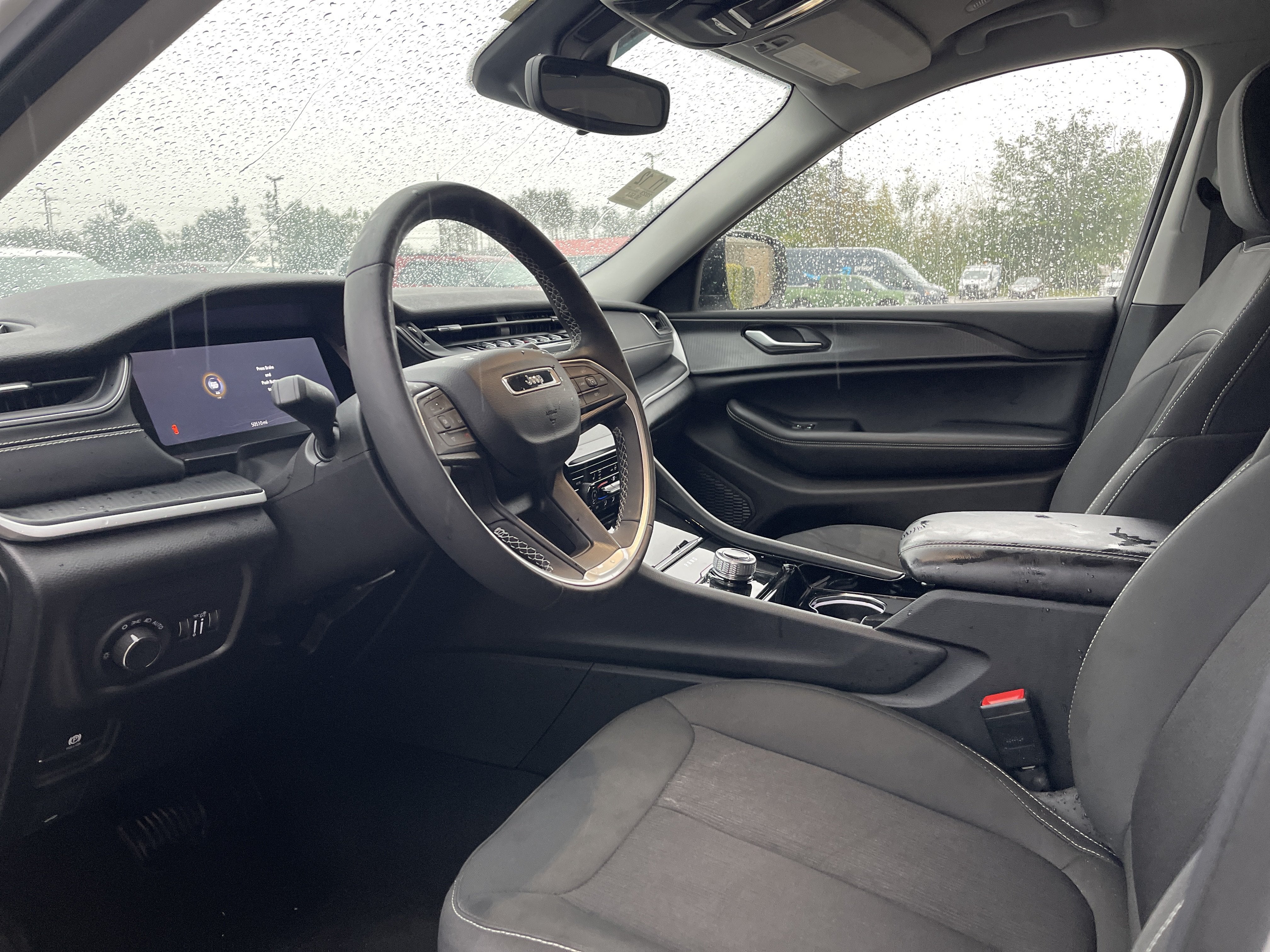2023 Jeep Grand Cherokee L Laredo