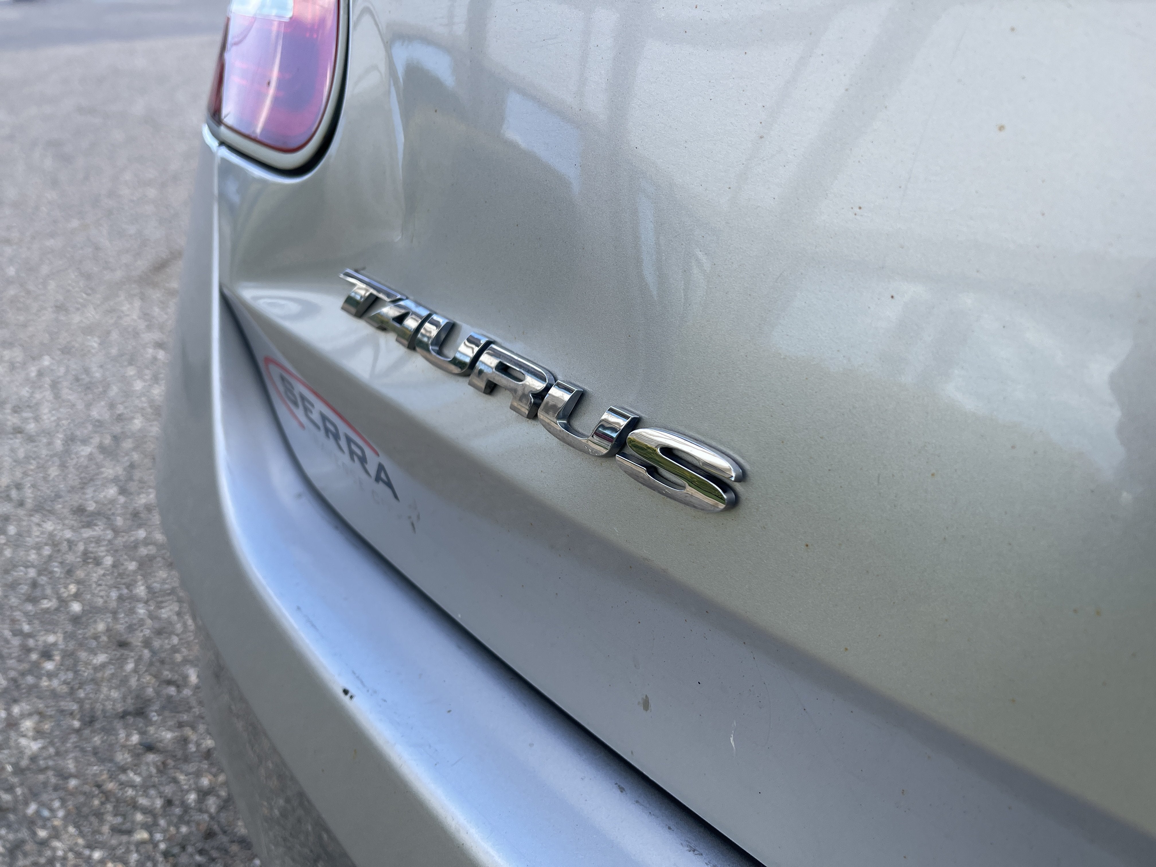 2011 Ford Taurus Limited
