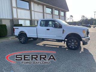 2017 Ford Super Duty F-350 SRW XLT