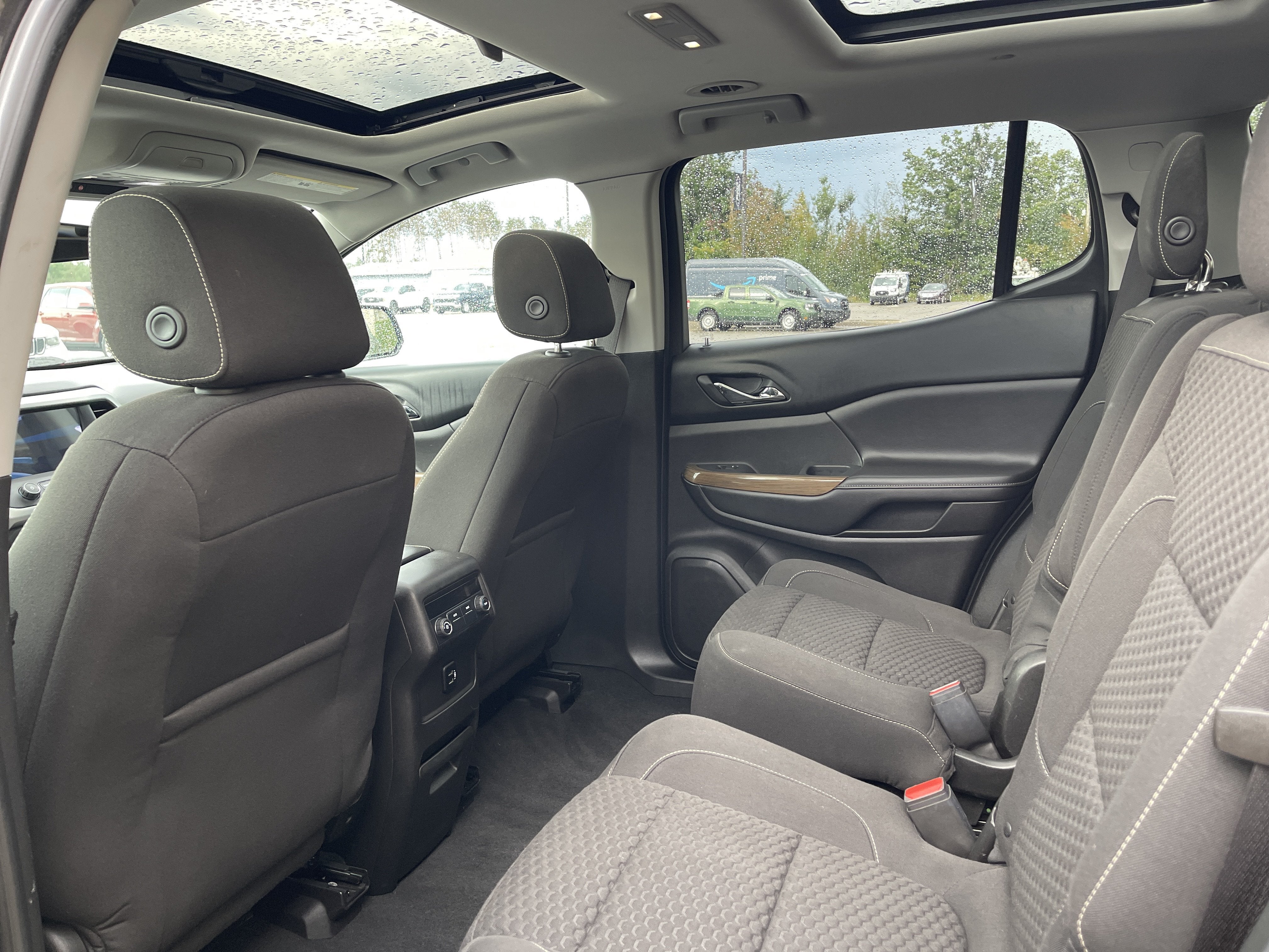 2017 GMC Acadia SLE