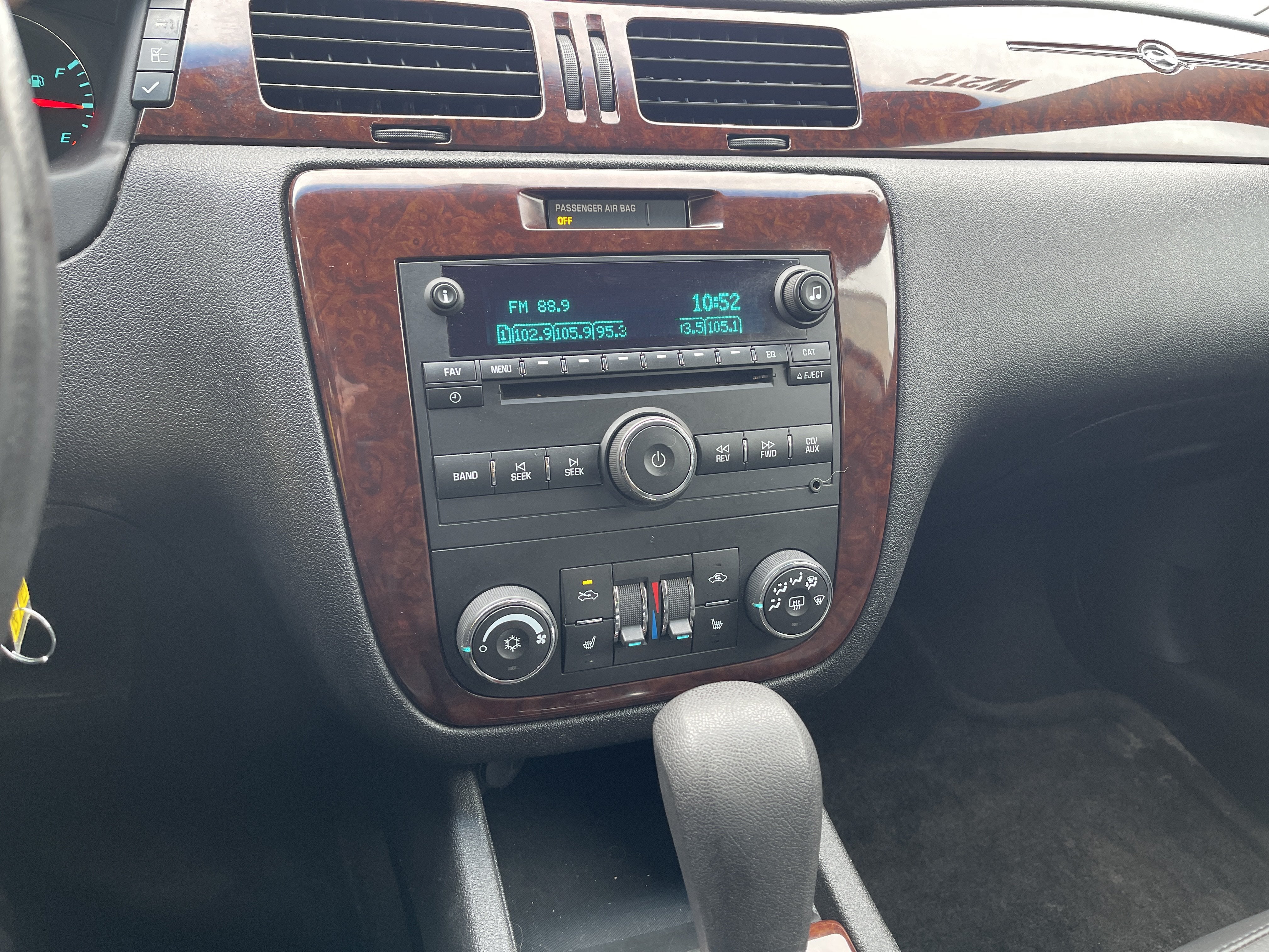 2011 Chevrolet Impala LT Retail
