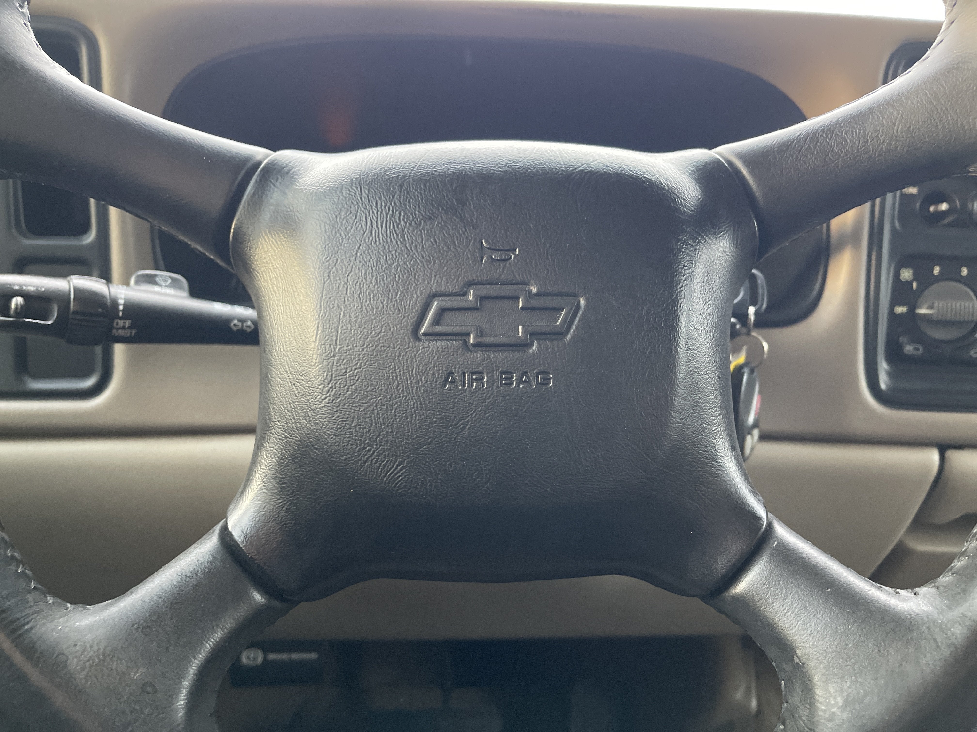 2001 Chevrolet Suburban LS