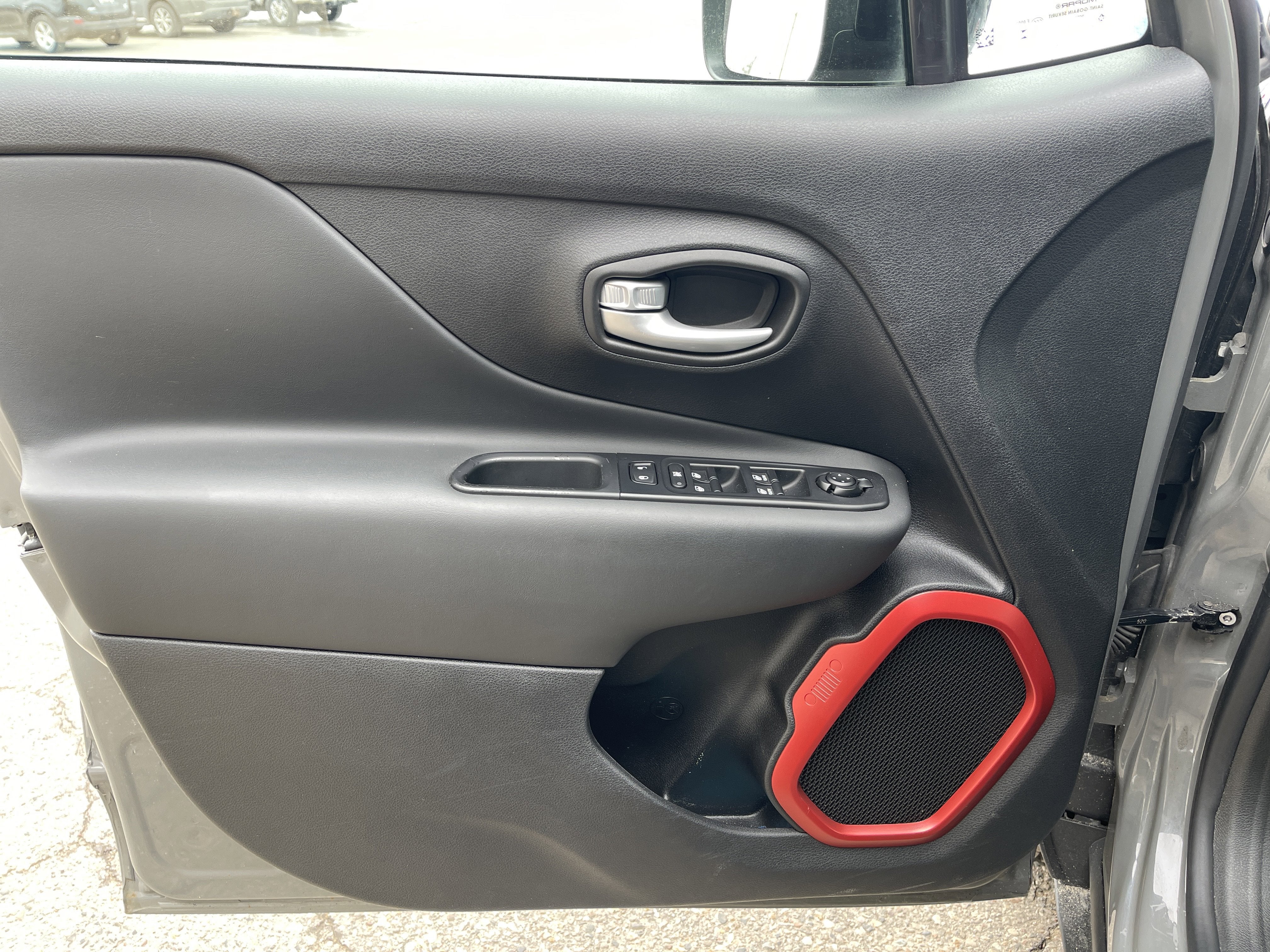 2023 Jeep Renegade Trailhawk