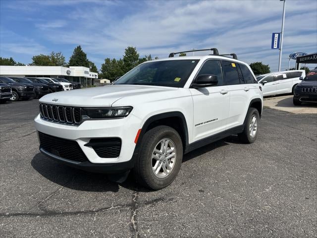 2022 Jeep Grand Cherokee Laredo 4x4