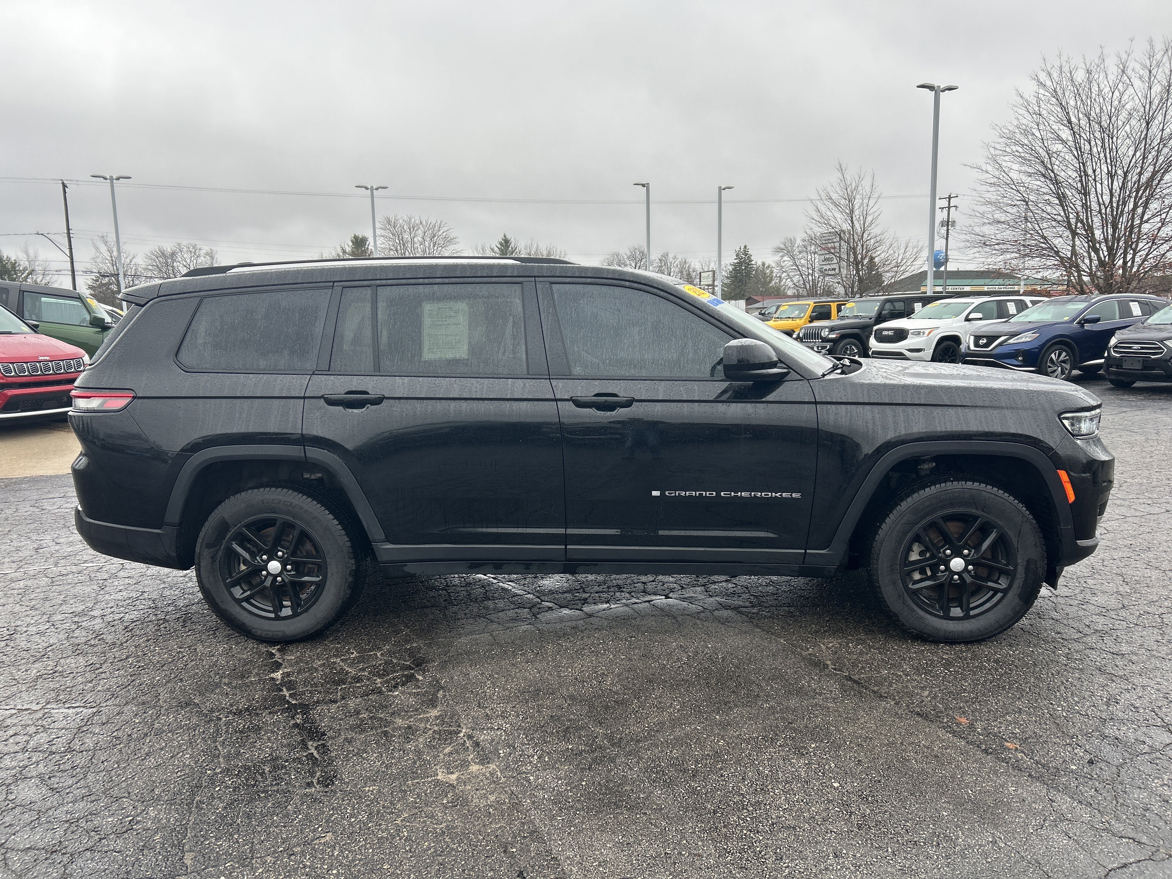 2023 Jeep Grand Cherokee L Laredo