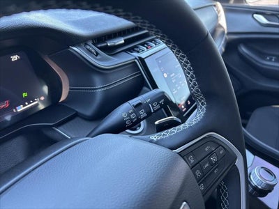 2023 Jeep Grand Cherokee L Laredo 4x4