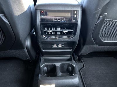 2023 Jeep Grand Cherokee L Laredo 4x4