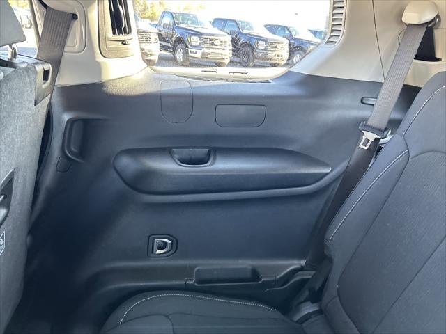 2023 Jeep Grand Cherokee L Laredo 4x4