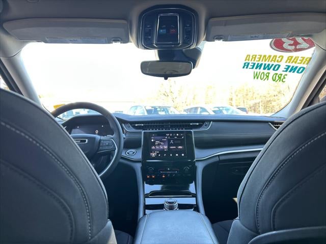 2023 Jeep Grand Cherokee L Laredo 4x4