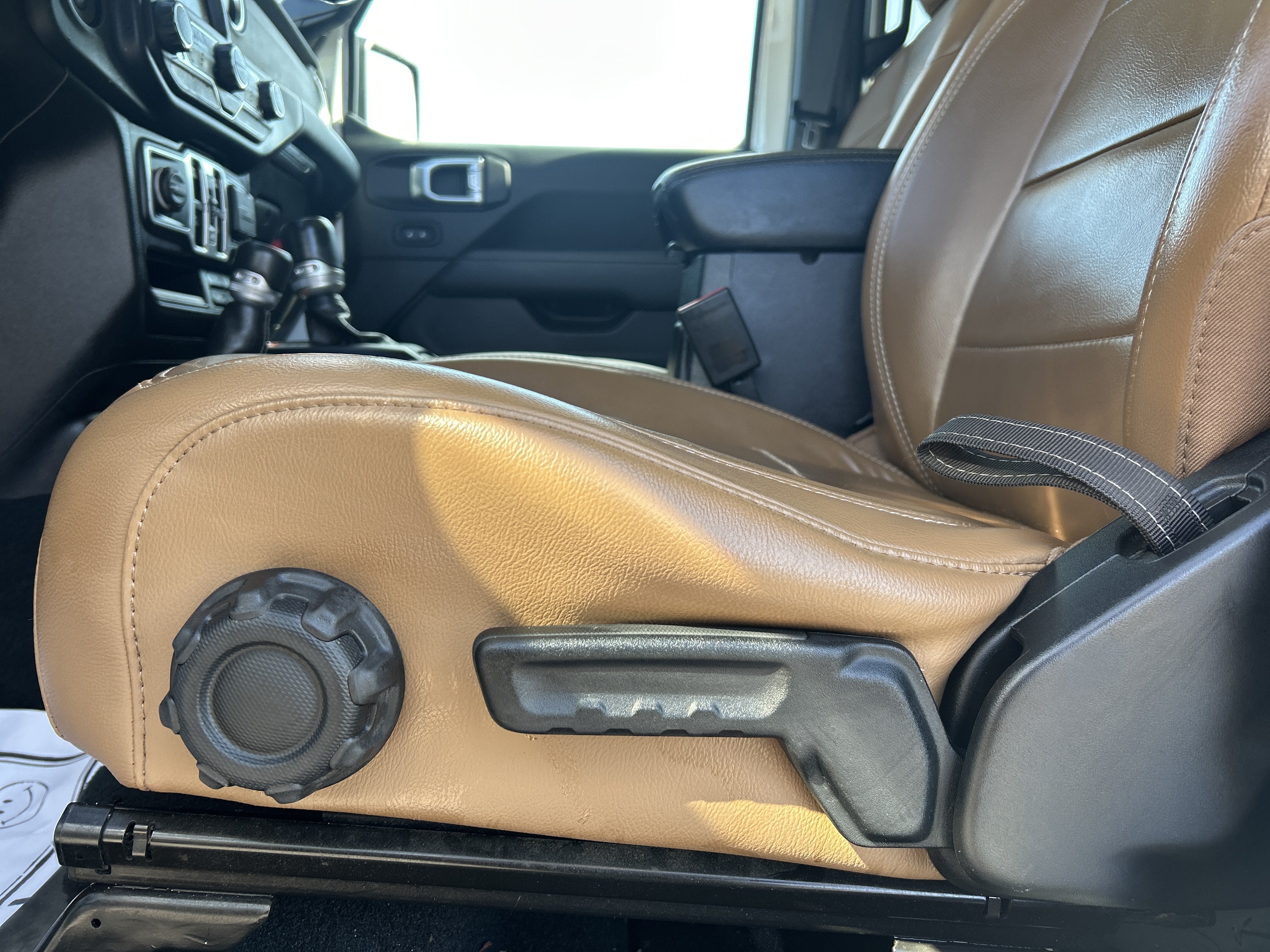 2022 Jeep Gladiator Overland 4x4