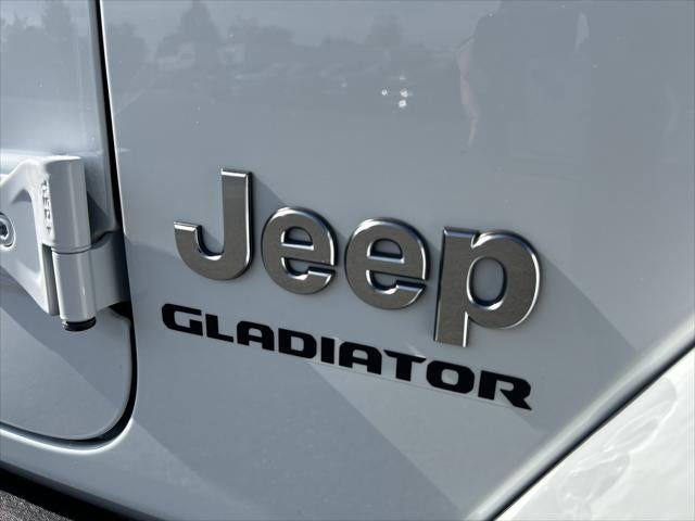 2022 Jeep Gladiator Overland 4x4