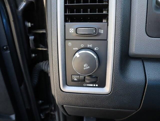 2017 RAM 1500 ST