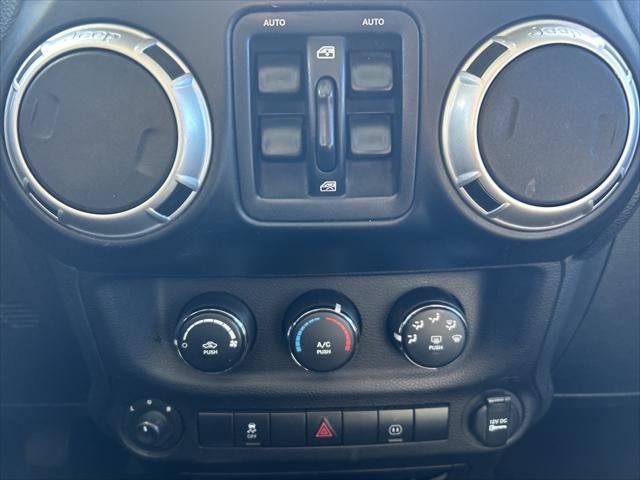 2011 Jeep Wrangler Unlimited Sahara