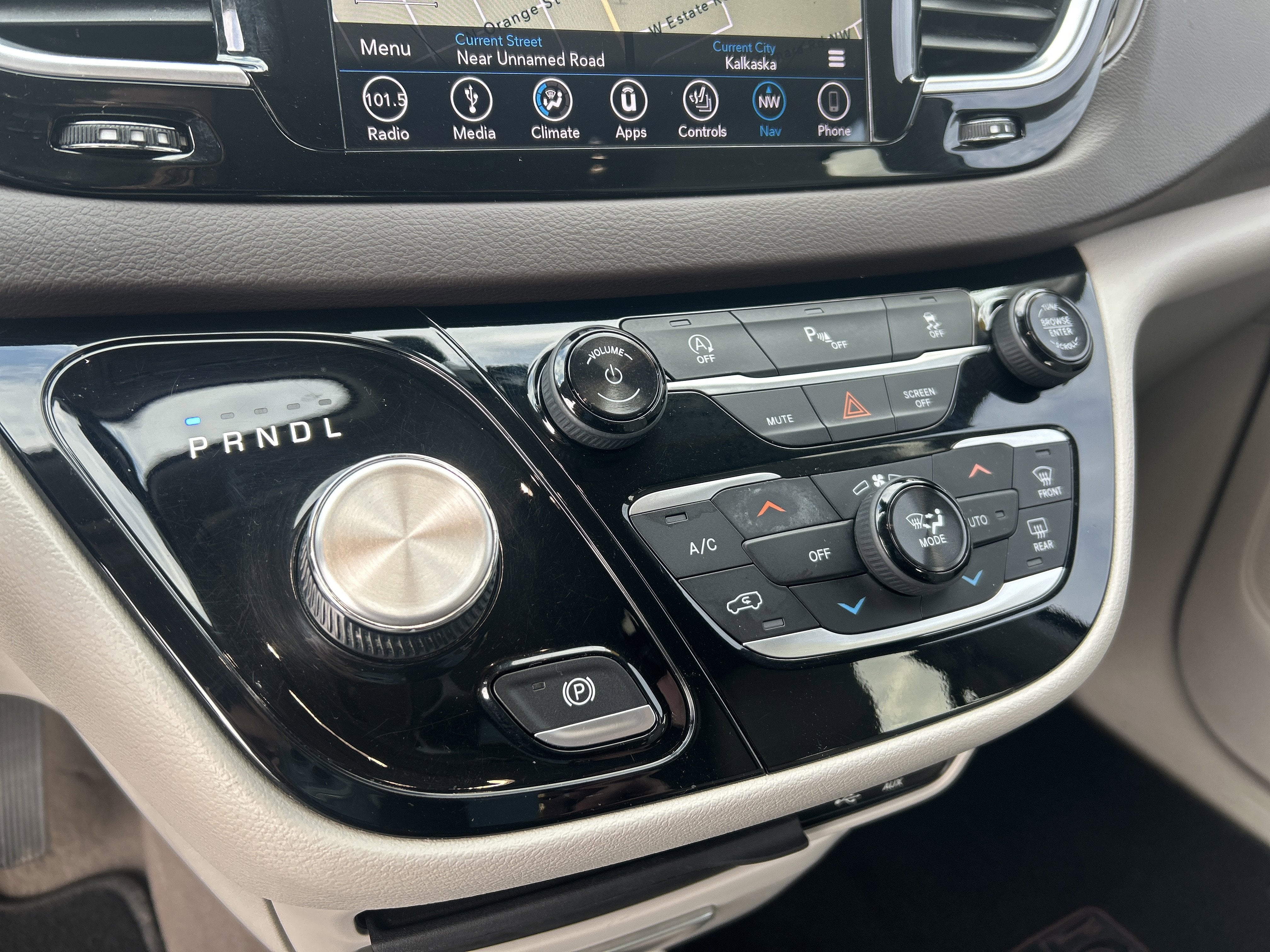 2018 Chrysler Pacifica Touring L Plus