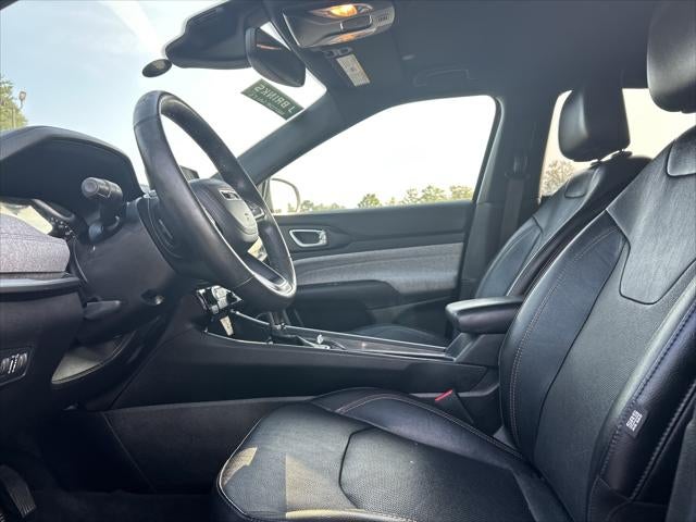 2023 Jeep Compass Latitude Lux FWD