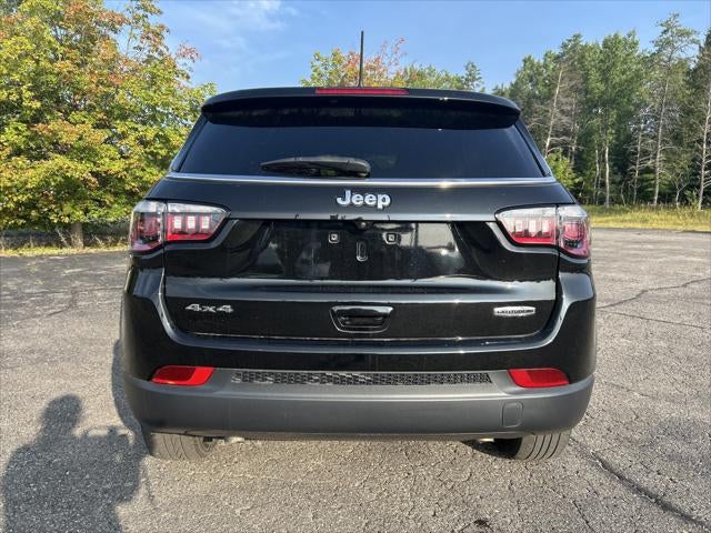 2023 Jeep Compass Latitude Lux FWD