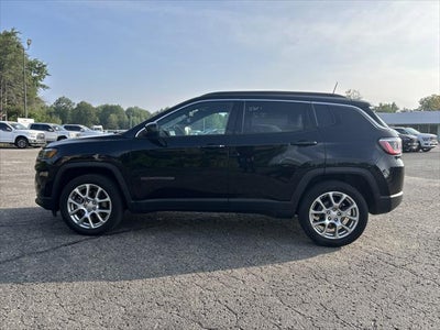 2023 Jeep Compass Latitude Lux FWD