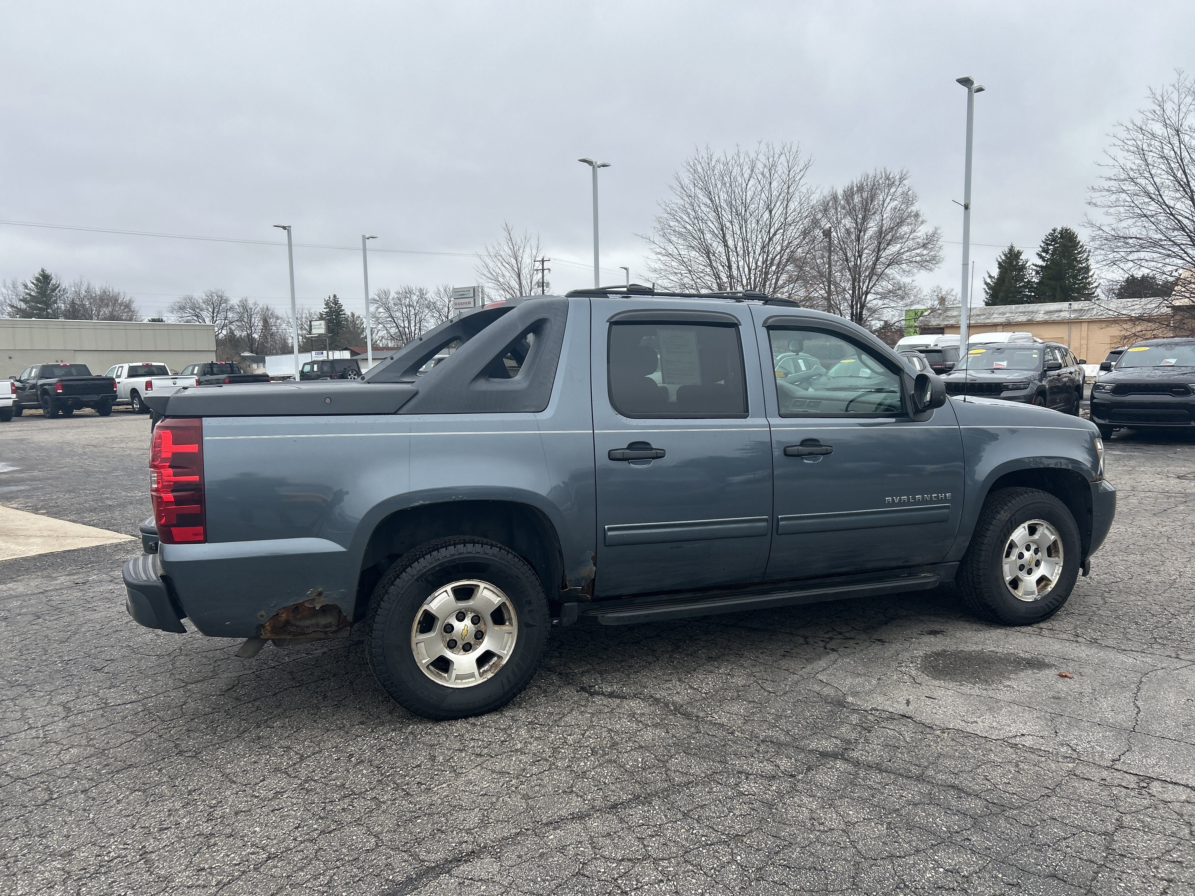2012 Chevrolet Avalanche LS