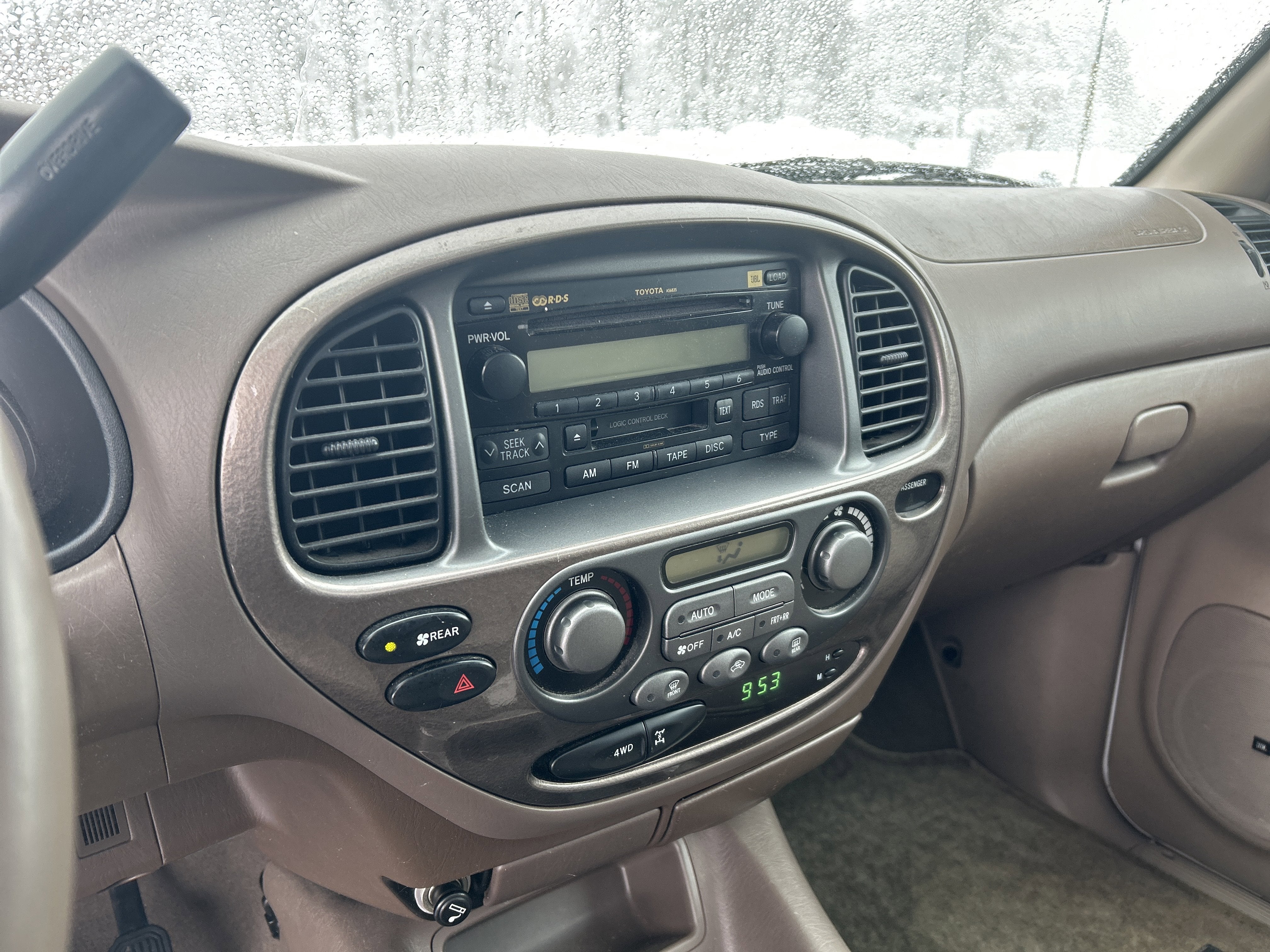 2004 Toyota Sequoia Limited