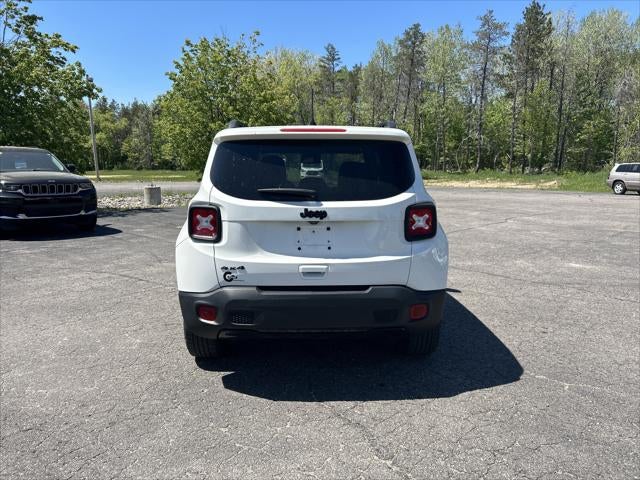 2022 Jeep Renegade Altitude 4x4